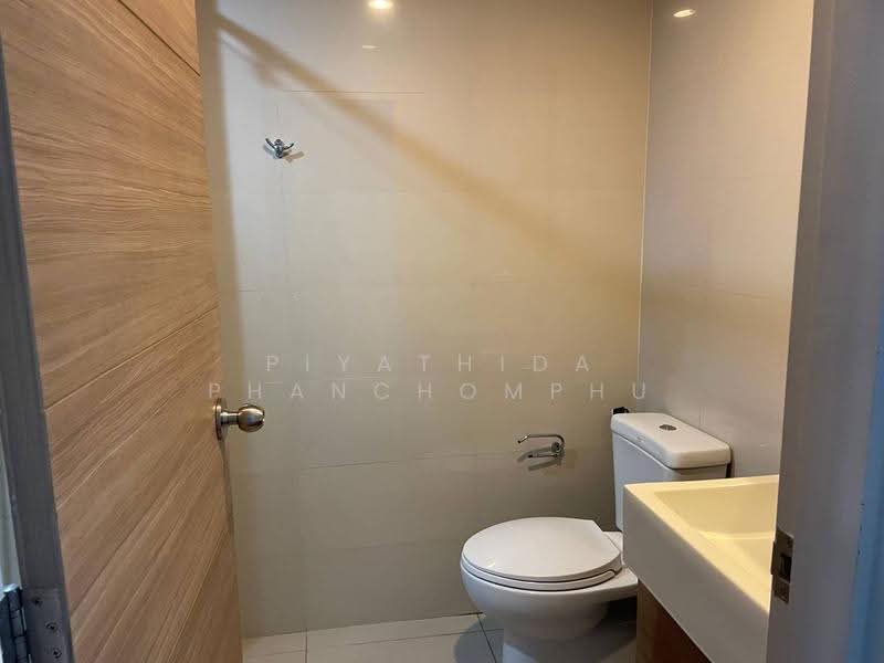 HIVE Taksin : ไฮฟ์ ตากสิน, กรุงเทพ, 18 1 ซอย, คลองต้นไทร, คลองสาน, กรุงเทพ, 49 ตร.ม., คอนโด ให้เช่า, โดย Piyathida Phanchomphu, 500645597 - DDproperty.com