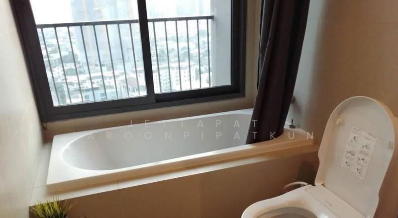 Noble Remix, Bangkok, 772 Soi Sukhumvit 36, Sukhumvit Road, Khong Tan, Khlong Toei, Bangkok, 1 Bedroom, 62 sqm, Condo For Sale, by Jettapat Jaroonpipatkun, 500645610 - DDproperty.com