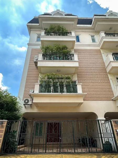 5-BR Townhouse, Bangkok, Bang Kapi, Huai Khwang, Bangkok, 5 Bedrooms, 600 sqm, Townhouse For Sale, by Sutavee Chonlabud, 500645614 - DDproperty.com