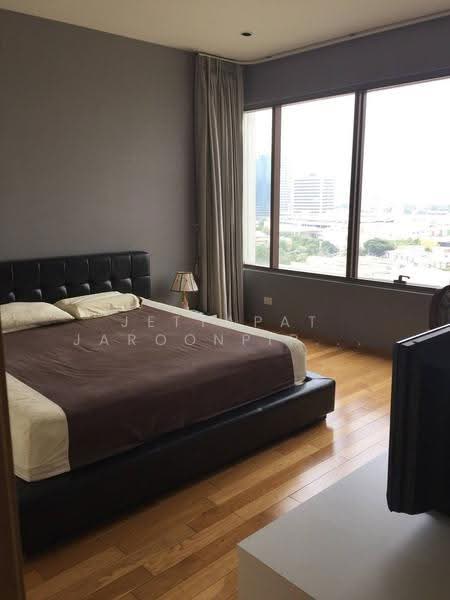 The Emporio Place, Bangkok, 93 Soi Sukhumvit 24, Sukhumvit Road, Khong Tan, Khlong Toei, Bangkok, 1 Bedroom, 65 sqm, Condo For Rent, by Jettapat Jaroonpipatkun, 500645620 - DDproperty.com