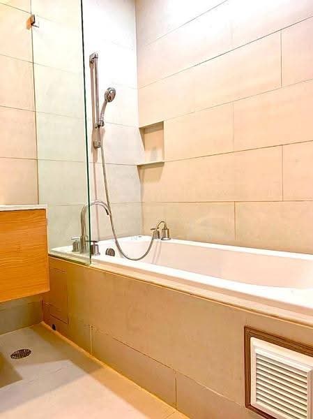 Villa Ratchatewi, Bangkok, 83 Phayathai Road, Thanon Phaya Thai, Ratchathewi, Bangkok, 1 Bedroom, 41 sqm, Condo For Sale, by Sutavee Chonlabud, 500645629 - DDproperty.com