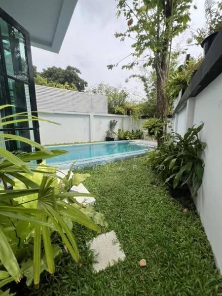 Maison Blanche – Sukhumvit 67, Bangkok, 59 Soi Sukhumvit 67, Phra Kanong Nua, Watthana, Bangkok, 5 Bedrooms, 244 sqm, Single Detached House For Rent, by Sutavee Chonlabud, 500645659 - DDproperty.com