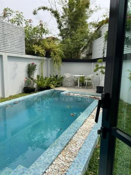 Maison Blanche – Sukhumvit 67, Bangkok, 59 Soi Sukhumvit 67, Phra Kanong Nua, Watthana, Bangkok, 5 Bedrooms, 244 sqm, Single Detached House For Rent, by Sutavee Chonlabud, 500645659 - DDproperty.com