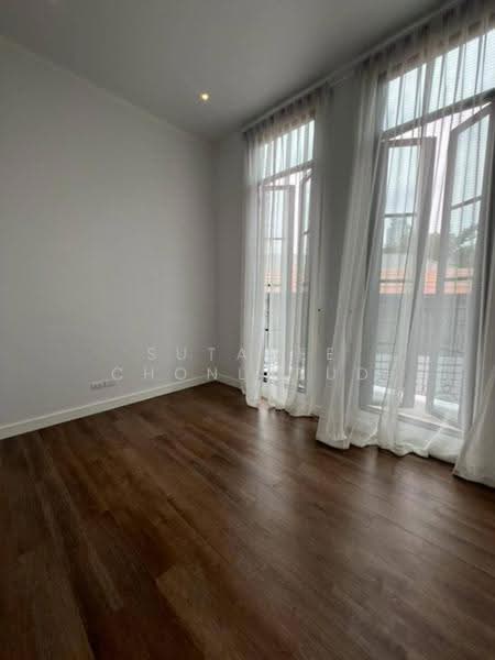 Maison Blanche – Sukhumvit 67, Bangkok, 59 Soi Sukhumvit 67, Phra Kanong Nua, Watthana, Bangkok, 5 Bedrooms, 244 sqm, Single Detached House For Rent, by Sutavee Chonlabud, 500645659 - DDproperty.com