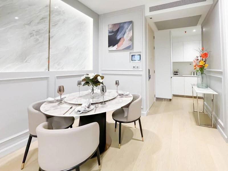 The Strand Thonglor, Bangkok, 36 Soi Sukhumvit 55, Khlong Tan Nua, Watthana, Bangkok, 1 Bedroom, 51 sqm, Condo For Rent, by Piyathida Phanchomphu, 500645673 - DDproperty.com