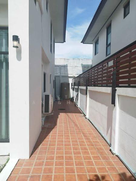 Baanfah Townee Pinklao-Sai 5, Nakhon Pathom, Buddhamonthon 5 Road, Bang Krathuk, Sam Phran, Nakhon Pathom, 3 Bedrooms, 220 sqm, Townhouse For Sale, by YTD Land&houses Real Estate Agency, 500645786 - DDproperty.com