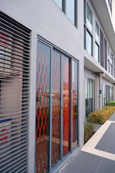 IDEO Mobi Sathorn, Bangkok, 134 Krung Thonburi Road, Bang Lam Phu Lang, Khlong San, Bangkok, 1 Bedroom, 42 sqm, Condo For Sale, by Sutavee Chonlabud, 500645795 - DDproperty.com