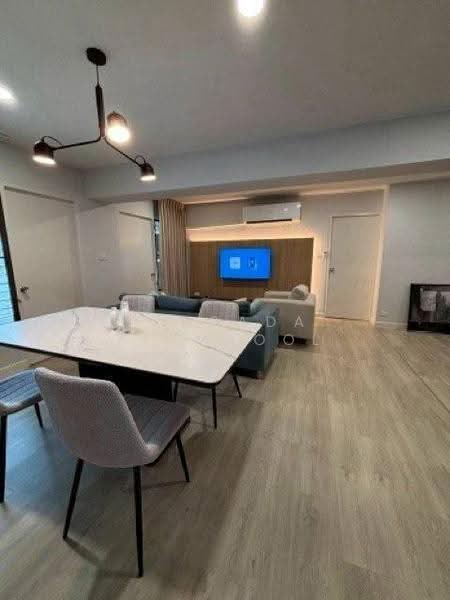 Thonglor Tower, Bangkok, Soi Thonglor, Sukhumvit 55 Road, Khlongtoei Nua, Watthana, Bangkok, 3 Bedrooms, 100 sqm, Condo For Rent, by Rinrada Permpool, 500645868 - DDproperty.com