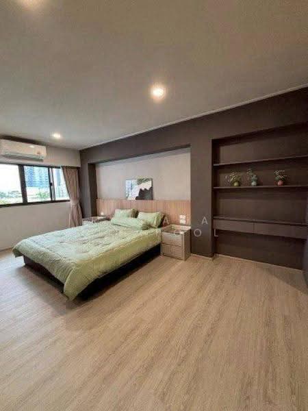 Thonglor Tower, Bangkok, Soi Thonglor, Sukhumvit 55 Road, Khlongtoei Nua, Watthana, Bangkok, 3 Bedrooms, 100 sqm, Condo For Rent, by Rinrada Permpool, 500645868 - DDproperty.com
