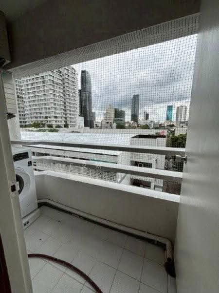 Thonglor Tower, Bangkok, Soi Thonglor, Sukhumvit 55 Road, Khlongtoei Nua, Watthana, Bangkok, 3 Bedrooms, 100 sqm, Condo For Rent, by Rinrada Permpool, 500645868 - DDproperty.com