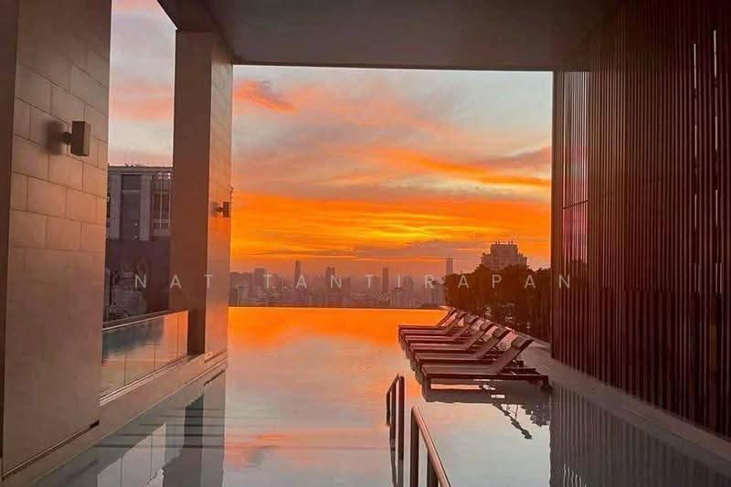 The Esse Asoke, Bangkok, 333 Soi Sukhumvit 21, Sukhumvit Road, Khlongtoei Nua, Watthana, Bangkok, 1 Bedroom, 44 sqm, Condo For Sale, by Nat Tantirapan, 500645922 - DDproperty.com