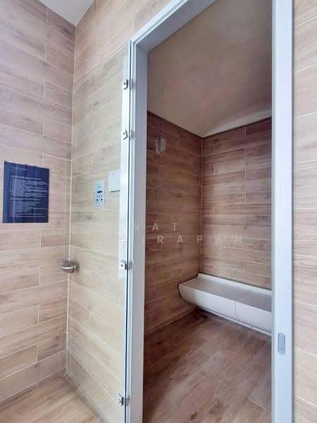 The Esse Asoke, Bangkok, 333 Soi Sukhumvit 21, Sukhumvit Road, Khlongtoei Nua, Watthana, Bangkok, 1 Bedroom, 44 sqm, Condo For Sale, by Nat Tantirapan, 500645922 - DDproperty.com