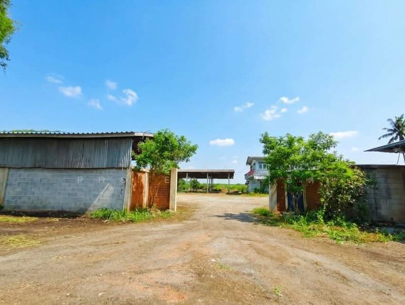 บ้านเดี่ยวพร้อมที่ดินสองพี่น้อง สุพรรณบุรี, Suphan Buri, Bo Suphan, Song Phi Nong, Suphan Buri, 2 Bedrooms, 100 sqm, Single Detached House For Sale, by The Best Property โอ็ต, 500645951 - DDproperty.com