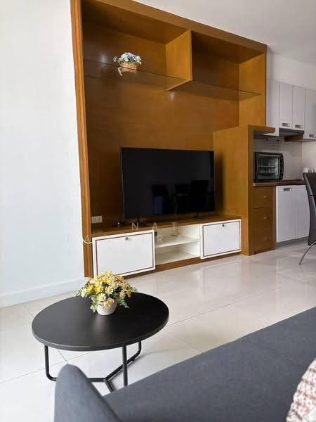 Sukhumvit City Resort, Bangkok, 51 Soi Sukhumvit 11, Khlongtoei Nua, Watthana, Bangkok, 2 Bedrooms, 69 sqm, Condo For Sale, by Nat Tantirapan, 500645978 - DDproperty.com