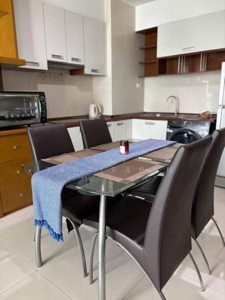 Sukhumvit City Resort, Bangkok, 51 Soi Sukhumvit 11, Khlongtoei Nua, Watthana, Bangkok, 2 Bedrooms, 69 sqm, Condo For Sale, by Nat Tantirapan, 500645978 - DDproperty.com