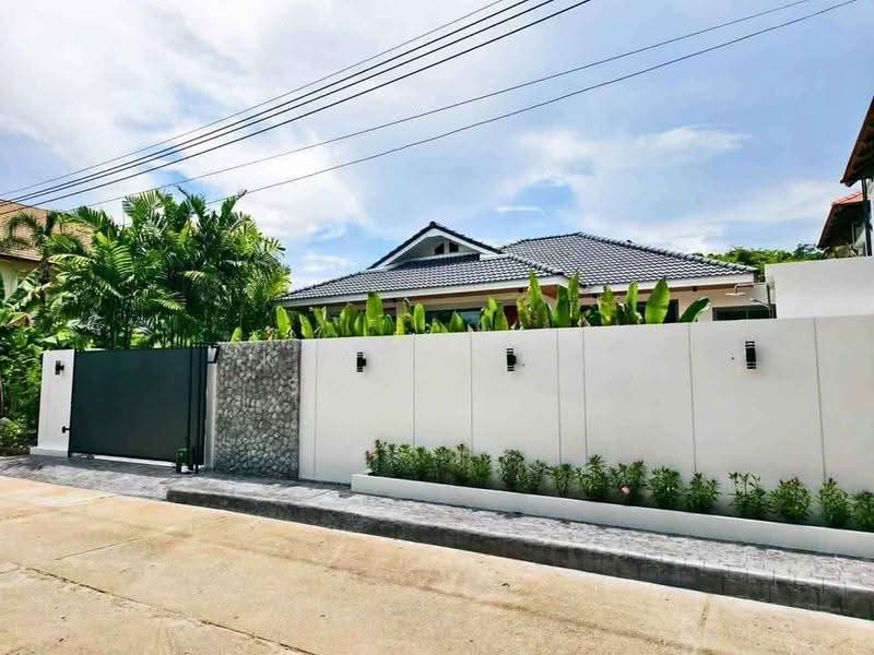 3-BR House, Phuket, Chalong, Muang Phuket, Phuket, 3 Bedrooms, 263 sqm, Single Detached House For Sale, by Keartisuk Sookkow, 500646179 - DDproperty.com