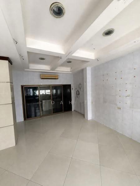 อาคารให้เช่า เจริญกรุง บางรัก : Building for rent in Charoen Krung, Bang Rak, กรุงเทพ, บางรัก, กรุงเทพ, 168 ตร.ม., ตึกแถว-อาคารพาณิชย์ ให้เช่า, โดย TOAH T., 500646267 - DDproperty.com