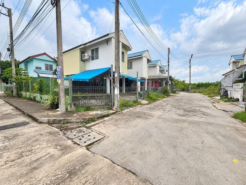 Baan Ua-Athorn Rangsit Klong 10/3, Pathum Thani, Bung Ba, Nong Sua, Pathum Thani, 2 Bedrooms, 111 sqm, Townhouse For Sale, by ภัทรนัน อิศรางกูร ณ อยุธยา, 500646295 - DDproperty.com
