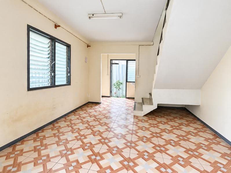 Baan Ua-Athorn Rangsit Klong 10/3, Pathum Thani, Bung Ba, Nong Sua, Pathum Thani, 2 Bedrooms, 111 sqm, Townhouse For Sale, by ภัทรนัน อิศรางกูร ณ อยุธยา, 500646295 - DDproperty.com