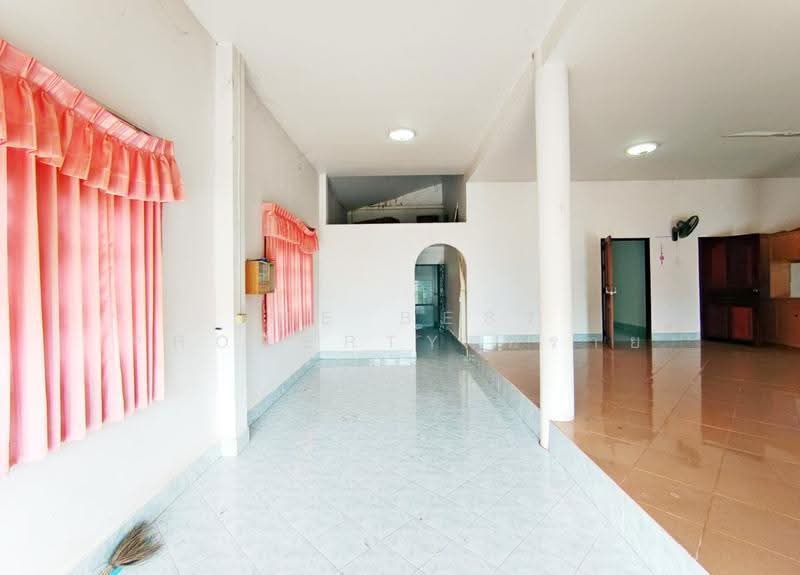 บ้านเดี่ยวพร้อมที่ดินสว่างแดนดิน สกลนคร, Sakon Nakhon, Sawang Daen Din, Sakon Nakhon, 3 Bedrooms, 189 sqm, Single Detached House For Sale, by The Best Property ทราย, 500646371 - DDproperty.com
