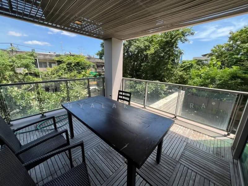 The Lofts Yennakart, Bangkok, 366 ์Soi Nang Linchi Yenakat Road, Chong Nonsi, Yan Nawa, Bangkok, 3 Bedrooms, 180 sqm, Condo For Sale, by Thanyalak Ajmera, 500646411 - DDproperty.com
