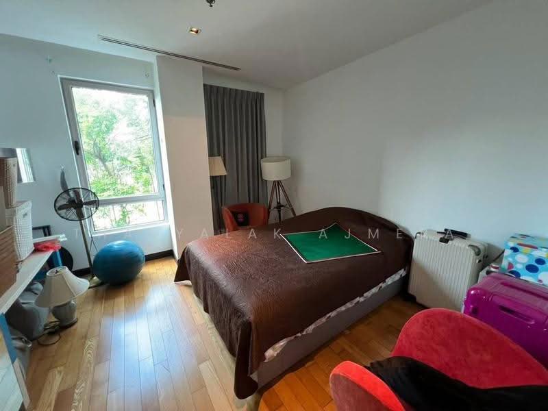 The Lofts Yennakart, Bangkok, 366 ์Soi Nang Linchi Yenakat Road, Chong Nonsi, Yan Nawa, Bangkok, 3 Bedrooms, 180 sqm, Condo For Sale, by Thanyalak Ajmera, 500646411 - DDproperty.com