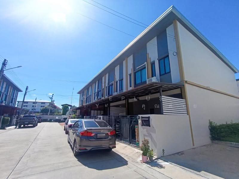 New York Rangsit Klong 4, Pathum Thani, Bang Yitho, Thanyaburi, Pathum Thani, 3 Bedrooms, 130 sqm, Townhouse For Sale, by HOMEPLUS REALTY - คุณต่าย, 500646413 - DDproperty.com