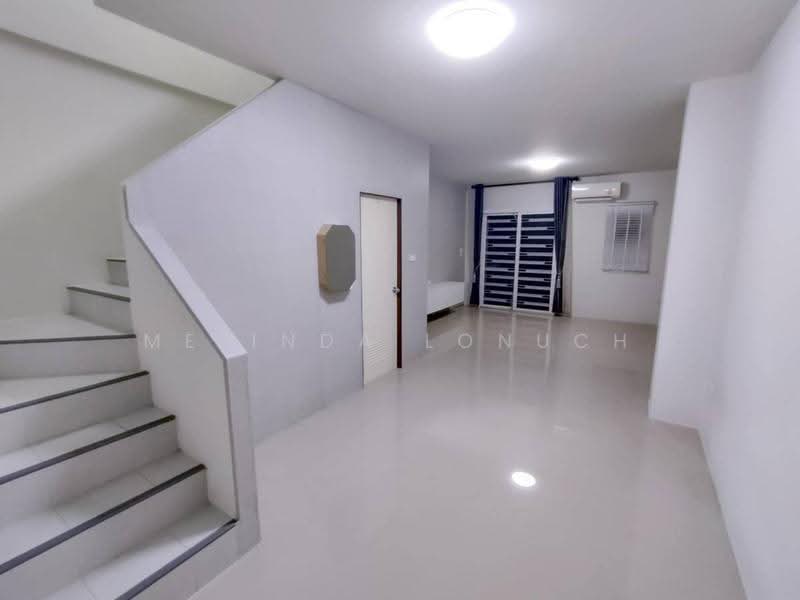 2 BR townhouse, ชลบุรี, บางละมุง, ชลบุรี, 93 ตร.ม., ทาวน์เฮ้าส์ ขาย, โดย Melinda Lonuch, 500646415 - DDproperty.com