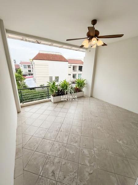 Baan Klang Krung The Royal Vienna Ratchavipa - Ratchadaphisek, Bangkok, Chatuchak, Bangkok, 3 Bedrooms, 150 sqm, Townhouse For Sale, by Eastblue Horizon, 500646431 - DDproperty.com