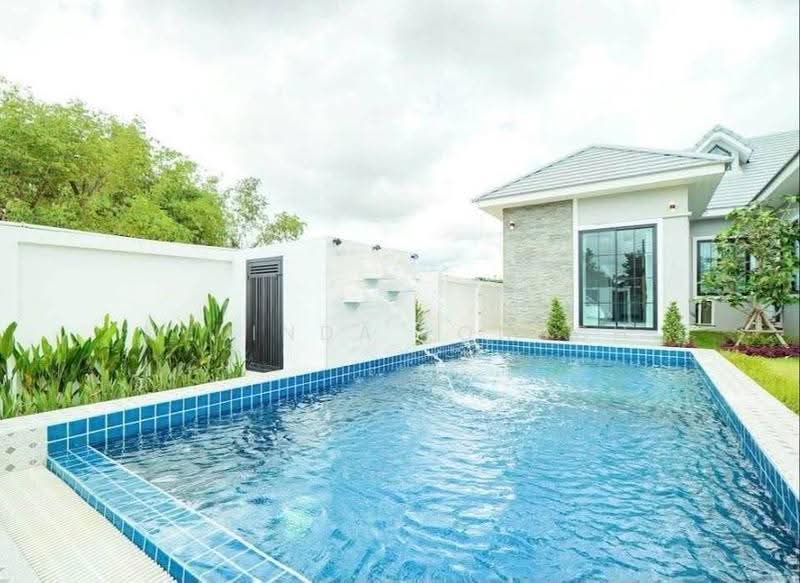 4-BR House, Chon Buri (Pattaya), Huai Yai, Bang Lamung (Pattaya), Chon Buri (Pattaya), 4 Bedrooms, 382 sqm, Single Detached House For Sale, by Melinda Lonuch, 500646433 - DDproperty.com