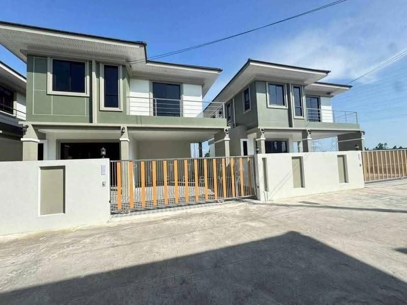 3-BR House, Chon Buri (Pattaya), Nong Pla Lai, Bang Lamung (Pattaya), Chon Buri (Pattaya), 3 Bedrooms, 204 sqm, Single Detached House For Sale, by Puttirat Kleebyam, 500646436 - DDproperty.com