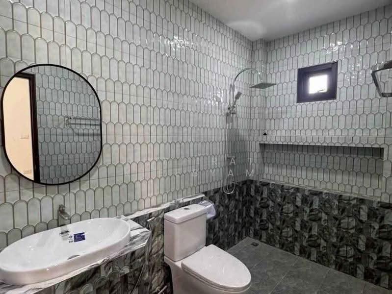 3-BR House, Chon Buri (Pattaya), Nong Pla Lai, Bang Lamung (Pattaya), Chon Buri (Pattaya), 3 Bedrooms, 204 sqm, Single Detached House For Sale, by Puttirat Kleebyam, 500646436 - DDproperty.com