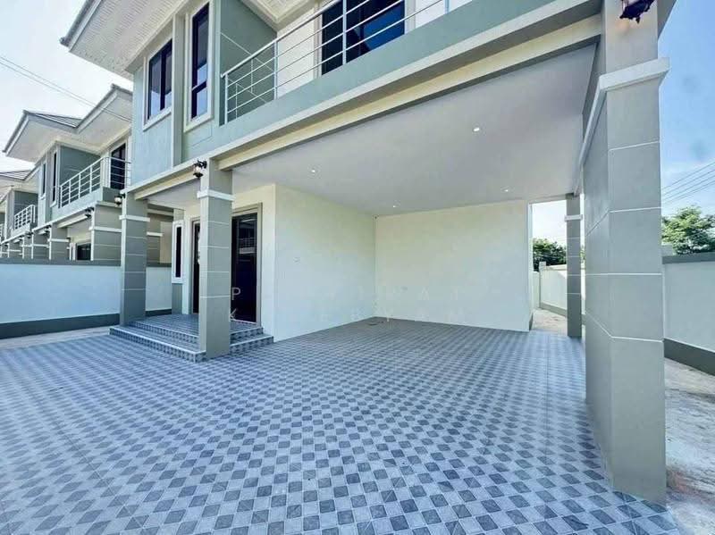 3-BR House, Chon Buri (Pattaya), Nong Pla Lai, Bang Lamung (Pattaya), Chon Buri (Pattaya), 3 Bedrooms, 204 sqm, Single Detached House For Sale, by Puttirat Kleebyam, 500646436 - DDproperty.com
