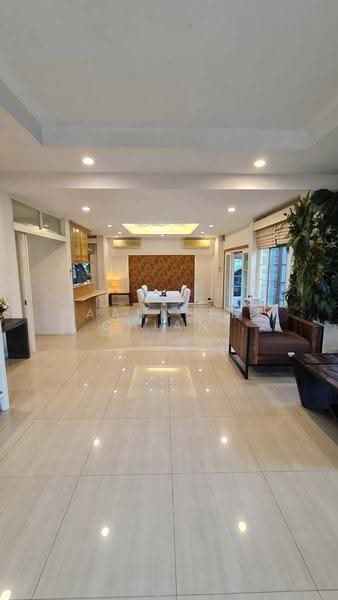 A house for rent near Lotus Ruamchok, Chiang Mai Rental Price: 35,000 THB / month Property No.5H691, Chiang Mai, Fa Ham, Muang Chiang Mai, Chiang Mai, 3 Bedrooms, 150 sqm, Single Detached House For Rent, by Baandeedee Chiangmai, 500646450 - DDproperty.com