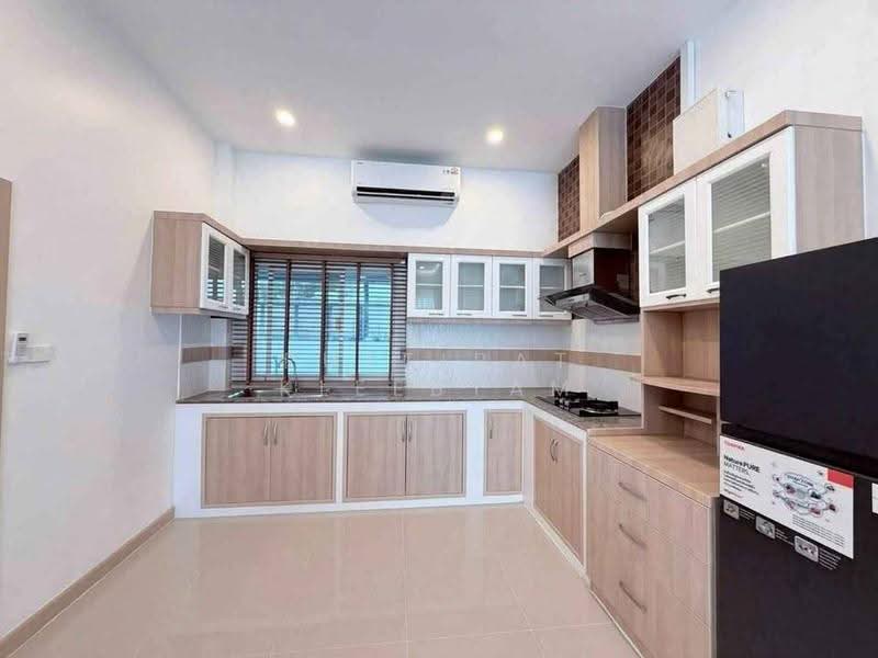 3-BR House, Chon Buri (Pattaya), Poong, Bang Lamung (Pattaya), Chon Buri (Pattaya), 3 Bedrooms, 204 sqm, Single Detached House For Sale, by Puttirat Kleebyam, 500646452 - DDproperty.com