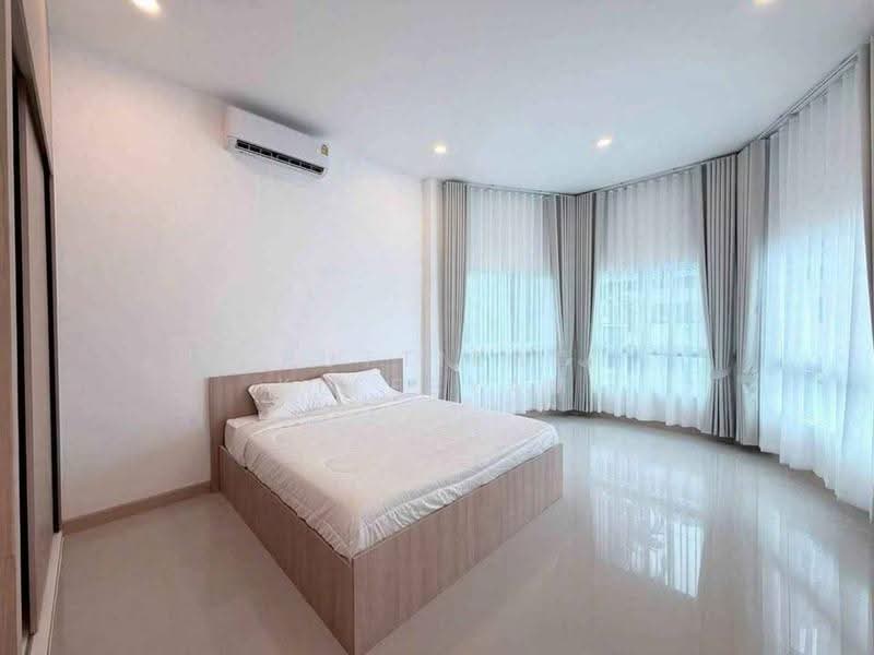 3-BR House, Chon Buri (Pattaya), Poong, Bang Lamung (Pattaya), Chon Buri (Pattaya), 3 Bedrooms, 204 sqm, Single Detached House For Sale, by Puttirat Kleebyam, 500646452 - DDproperty.com