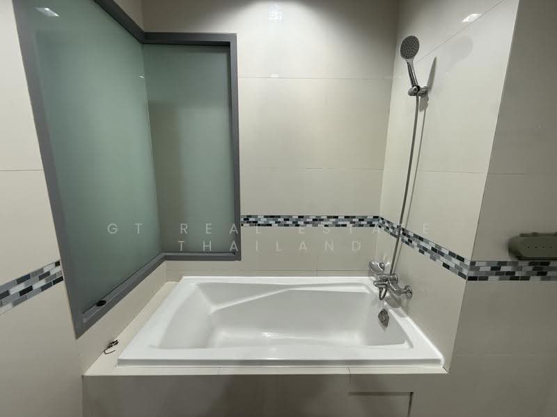 IDEO Q Phayathai, Bangkok, 138 Phayathai Road, Thung Phaya Thai, Ratchathewi, Bangkok, 1 Bedroom, 50 sqm, Condo For Rent, by GT Real Estate Thailand, 500646455 - DDproperty.com