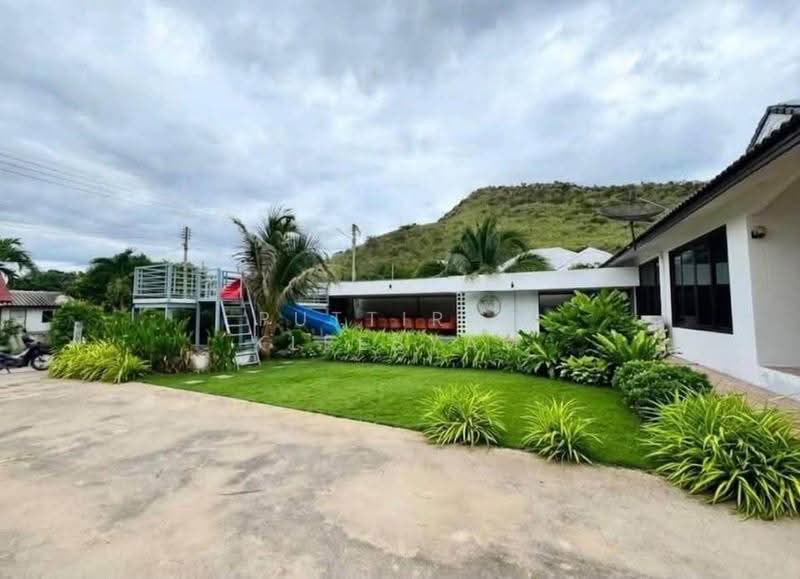 4-BR House, Prachuap Khiri Khan, Pak Nam Pran, Pran Buri, Prachuap Khiri Khan, 4 Bedrooms, 325 sqm, Single Detached House For Sale, by Puttirat Kleebyam, 500646460 - DDproperty.com
