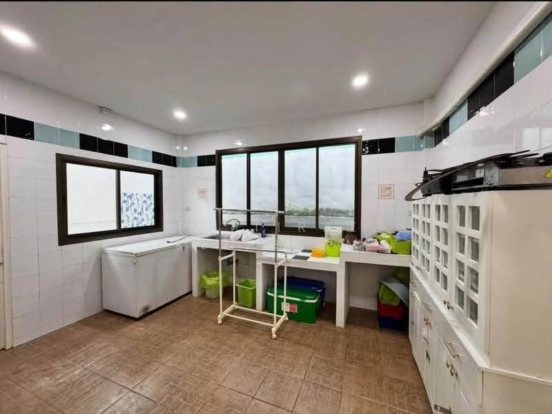4-BR House, Prachuap Khiri Khan, Pak Nam Pran, Pran Buri, Prachuap Khiri Khan, 4 Bedrooms, 325 sqm, Single Detached House For Sale, by Puttirat Kleebyam, 500646460 - DDproperty.com