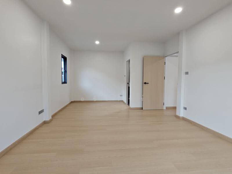Baan Ladprao 87, Bangkok, ลาดพร้าว 87, Khlong Chaokhun Sing, Wang Thonglang, Bangkok, 3 Bedrooms, 185 sqm, Single Detached House For Sale, by อชิรวัชร์, 500646562 - DDproperty.com