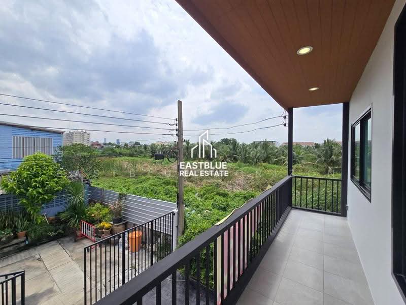 Town House Area Sukhumvit 101/2, Bangkok, Bang Chak, Phra Khanong, Bangkok, 3 Bedrooms, 160 sqm, Townhouse For Sale, by Eastblue Horizon, 500646706 - DDproperty.com