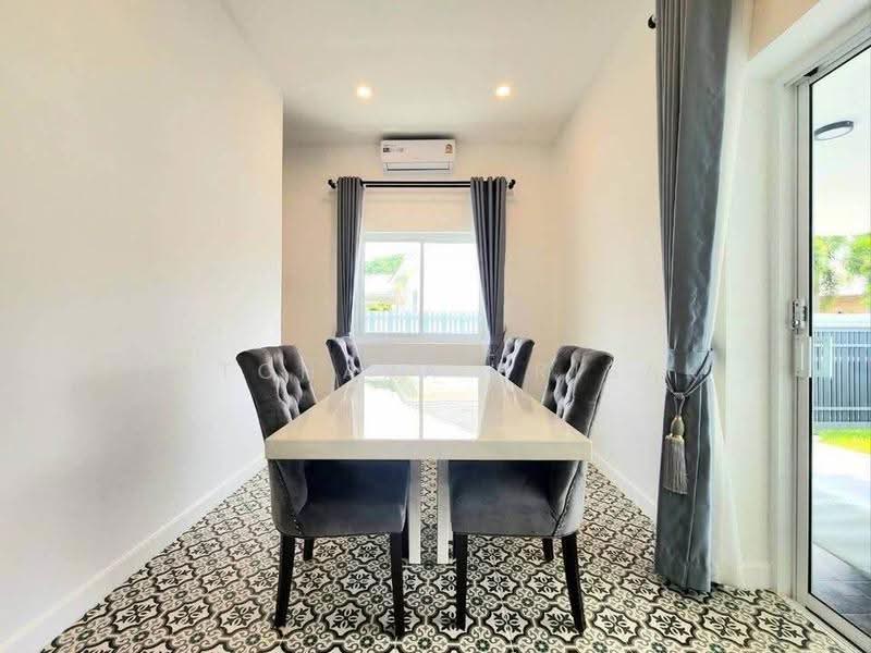 3 BR house, Prachuap Khiri Khan, Hua Hin, Prachuap Khiri Khan, 3 Bedrooms, 160 sqm, Single Detached House For Rent, by Patchara Srisak, 500646715 - DDproperty.com