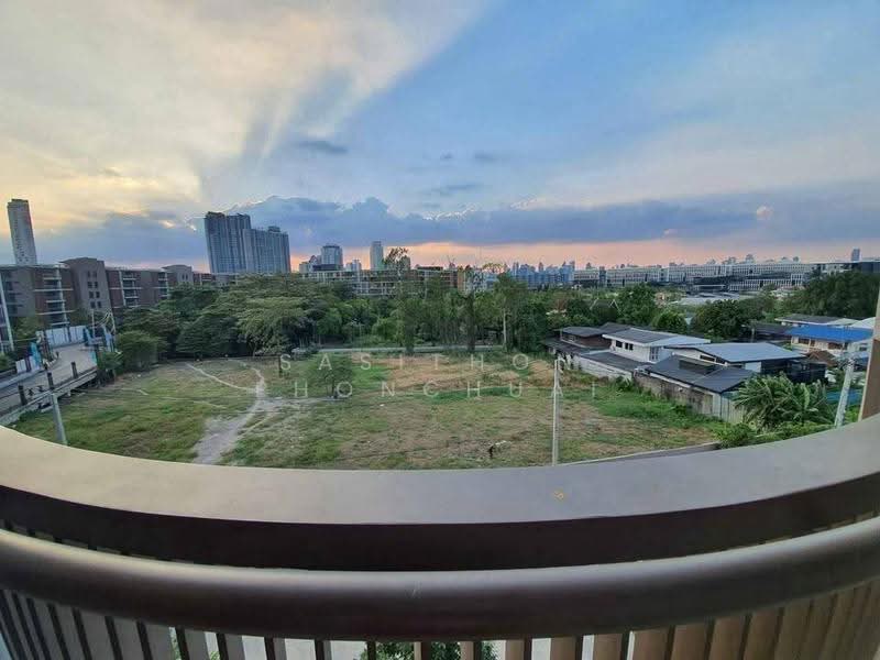 Kawa Haus, Bangkok, 95 Soi Rim Khlong, Phra Kanong Nua, Watthana, Bangkok, 1 Bedroom, 34 sqm, Condo For Rent, by Sasithon Phonchuai, 500646865 - DDproperty.com