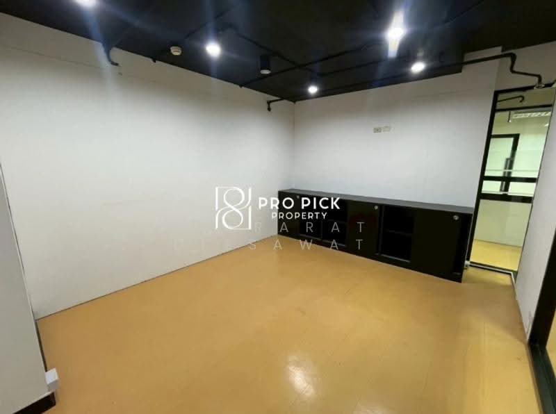 For Rent Office Space 90 sq.m. BTS Ekkamai Sukhumvit Watthana Bangkok PP-00779, Bangkok, สุขุมวิท, Khlong Tan Nua, Watthana, Bangkok, , 90 sqm, Office Space For Rent, by Konrarat Deesawat, 500646871 - DDproperty.com