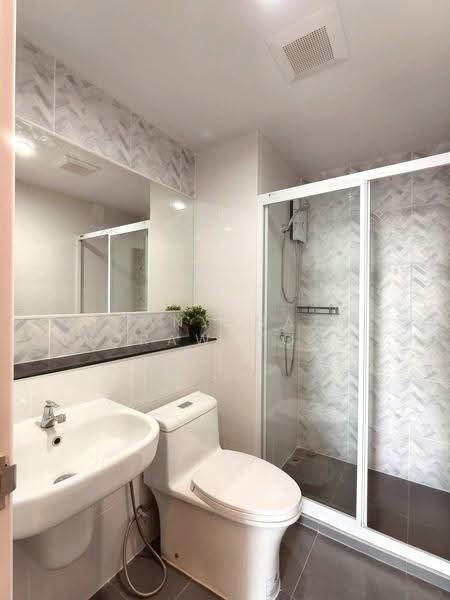 Regent Home Bangna, Bangkok, Sanphawut Road, Bang Na Tai, Bang Na, Bangkok, 2 Bedrooms, 57 sqm, Condo For Rent, by Chanyanath Worawatchaibaworn, 500647075 - DDproperty.com