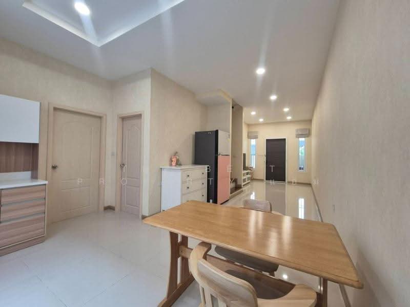 British Place Pinklao-Sai 5, Nakhon Pathom, Phutthamonthon Sai 5 Road, Bang Krathuk, Sam Phran, Nakhon Pathom, 3 Bedrooms, 100 sqm, Townhouse For Sale, by The Best Property แอม, 500647162 - DDproperty.com