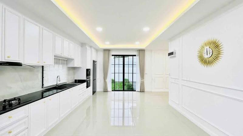 3-BR House, Chon Buri (Pattaya), Nong Pru, Bang Lamung (Pattaya), Chon Buri (Pattaya), 3 Bedrooms, 204 sqm, Single Detached House For Sale, by Melinda Lonuch, 500647163 - DDproperty.com