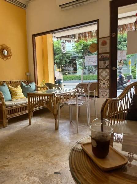 For Rent Shophouse 2-storey Cafe BTS Ekkamai Sukhumvit Watthana Bangkok PP-00801, Bangkok, สุขุมวิท, Khlong Tan Nua, Watthana, Bangkok, , 90 sqm, Business For Rent, by Konrarat Deesawat, 500647216 - DDproperty.com