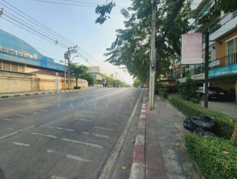 Home office Lat Phrao 71, Soi Nak Niwat 9, Bangkok, นาคนิวาส 9, Lat Phrao, Bangkok, , 300 sqm, Shophouse For Rent, by คุณวรพรรษสร ศศิโรจน์โสภณ, 500647222 - DDproperty.com