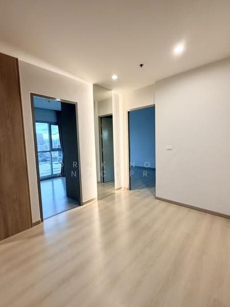 Life Ratchadapisek, Bangkok, 279 Ratchadapisaek Road, Huai Khwang, Bangkok, 2 Bedrooms, 65 sqm, Condo For Sale, by Kornkanock Kanockpradit, 500647312 - DDproperty.com